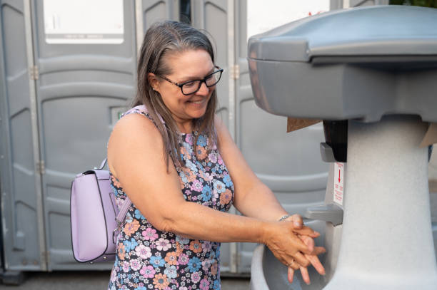 Best Wedding porta potty rental  in Meadow Oaks, FL