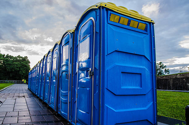 Best Luxury portable toilet rental  in Meadow Oaks, FL